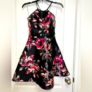 Woman dress. Prom dress. Size S